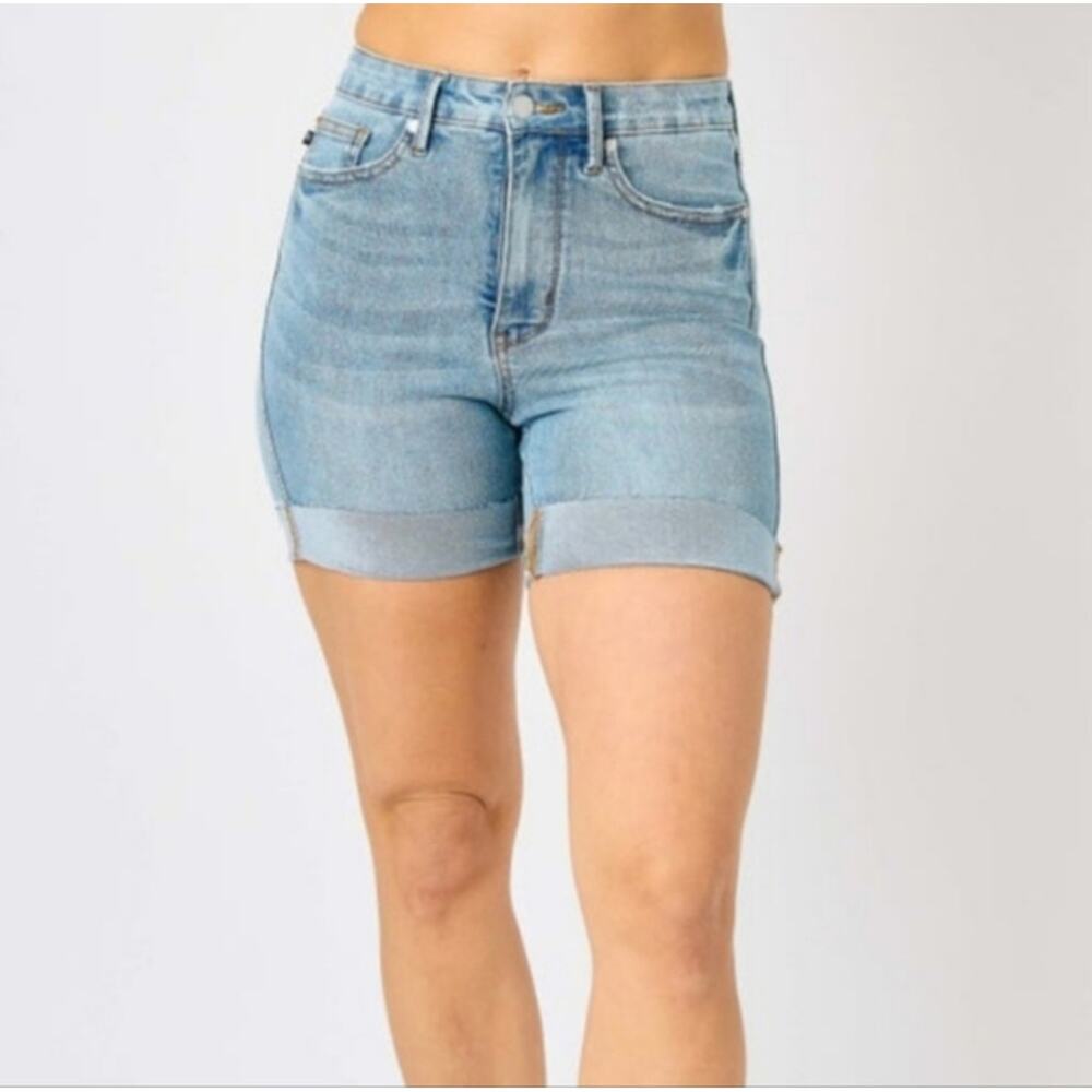 Judy Blue "Stone Cold" Cooling Tummy Control Shorts. - Picture 2 of 9